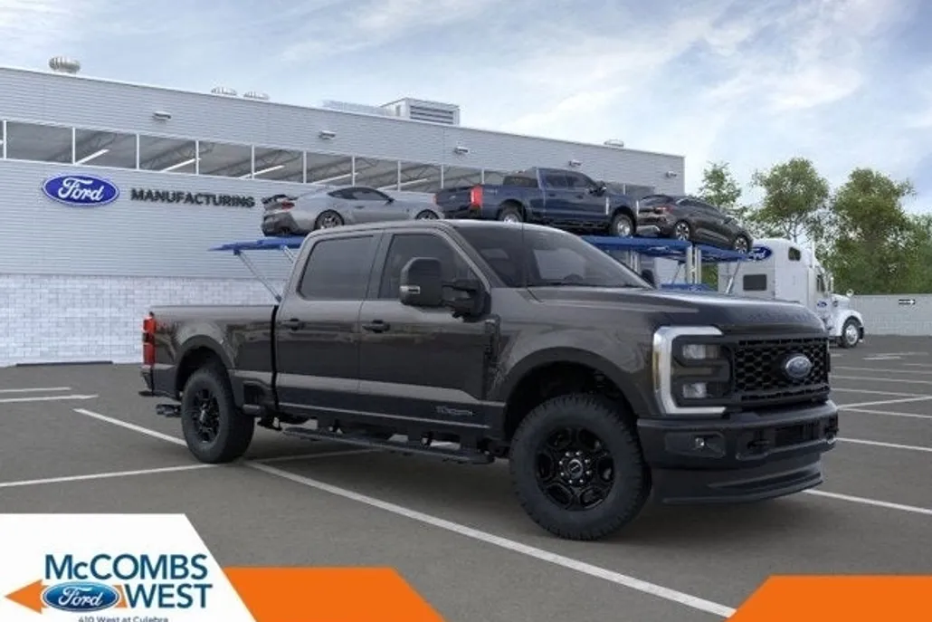 2025 Ford F-250 photo 1