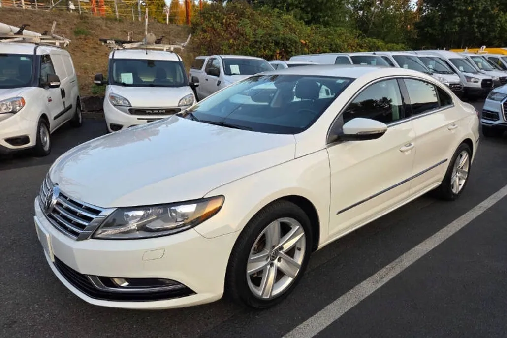 2017 Volkswagen CC 2.0T Sport photo 1