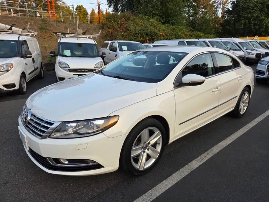 2017 Volkswagen CC 2.0T Sport photo 1