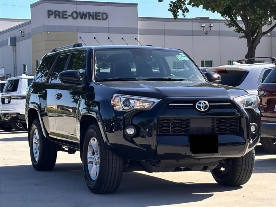 2024 Toyota 4Runner SR5 photo 1