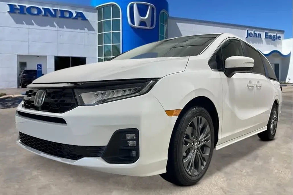 2025 Honda Odyssey Touring photo 1