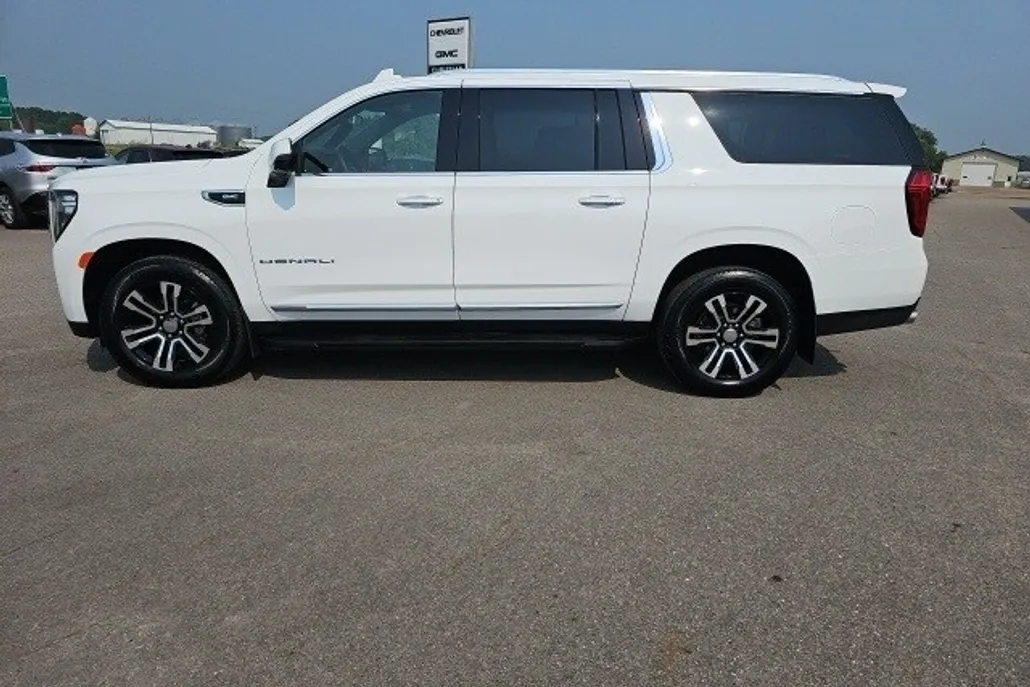 2023 Gmc Yukon XL Denali photo 1