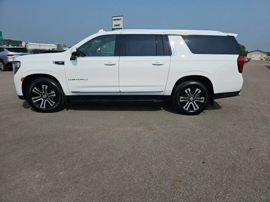 2023 Gmc Yukon XL Denali photo 1