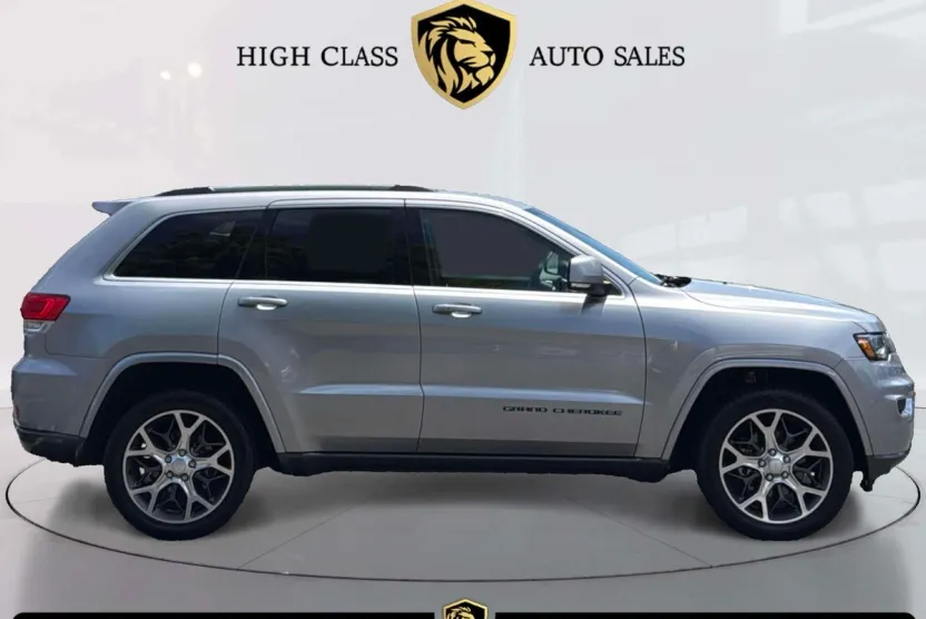2018 Jeep Grand Cherokee Sterling Edition photo 1
