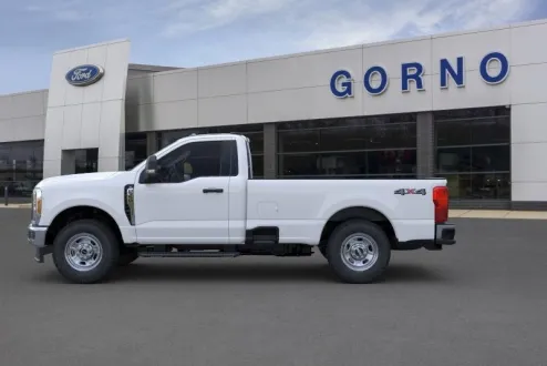 2023 Ford F-350 XL photo 3