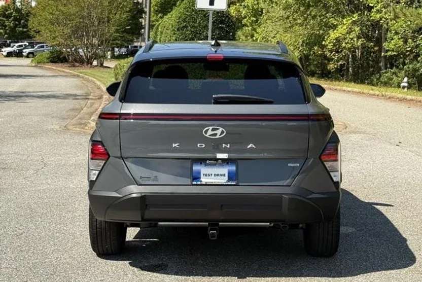 2026 Hyundai Kona SEL photo 1