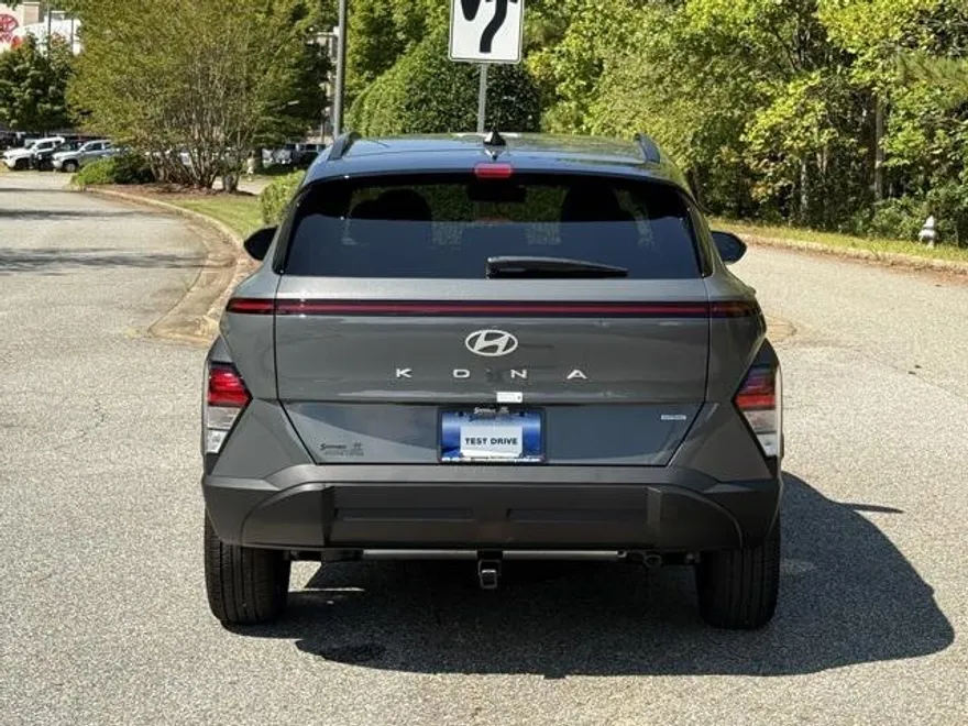 2026 Hyundai Kona SEL photo 1