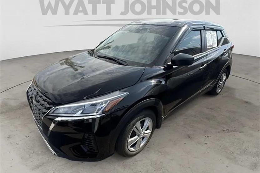 2024 Nissan Kicks S photo 1