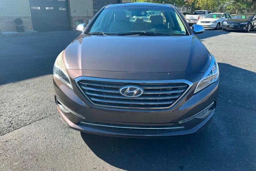 2015 Hyundai Sonata Limited photo 1