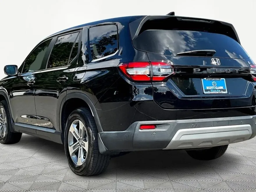 2024 Honda Pilot EX-L photo 1