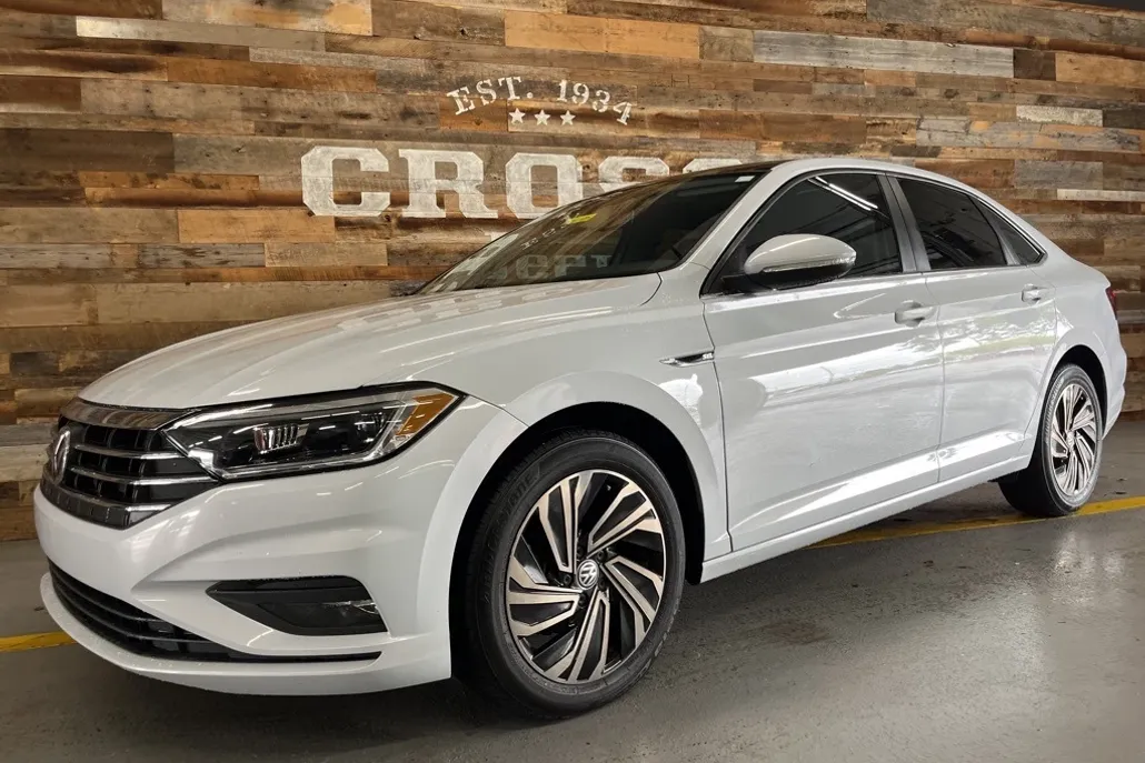 2019 Volkswagen Jetta SEL Premium photo 1
