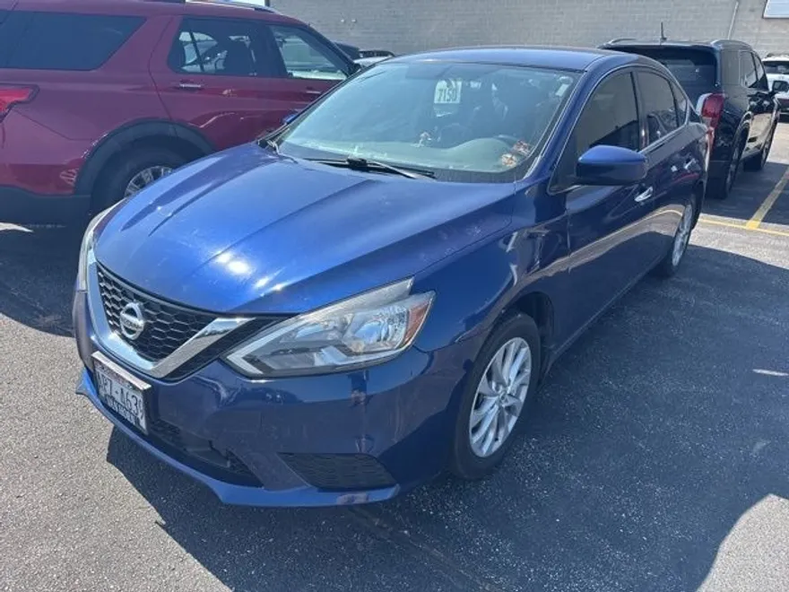 2019 Nissan Sentra SV photo 1