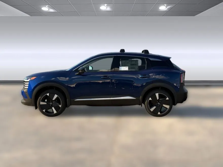 2026 Nissan Kicks SR photo 1