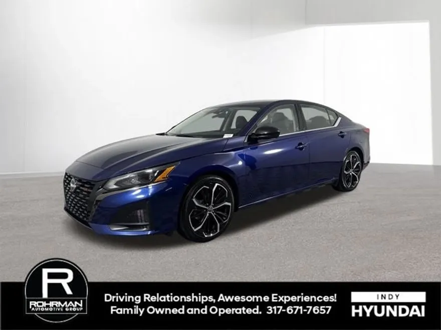 2024 Nissan Altima 2.5 SR photo 1