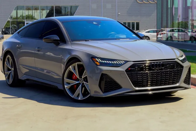 2021 Audi RS 7 photo 1
