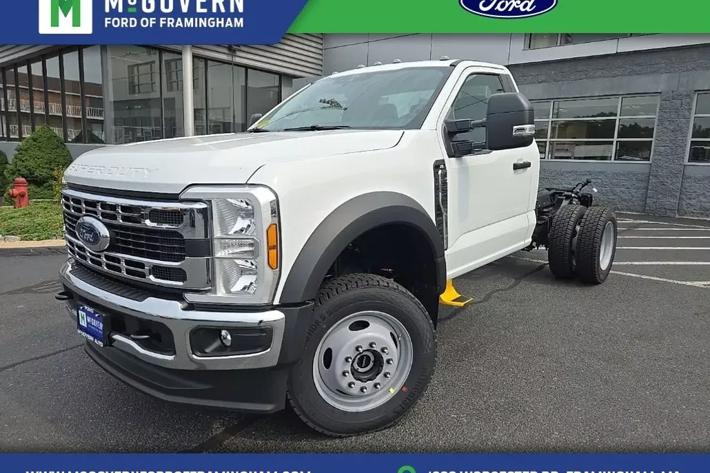 2025 Ford F-550 photo 1