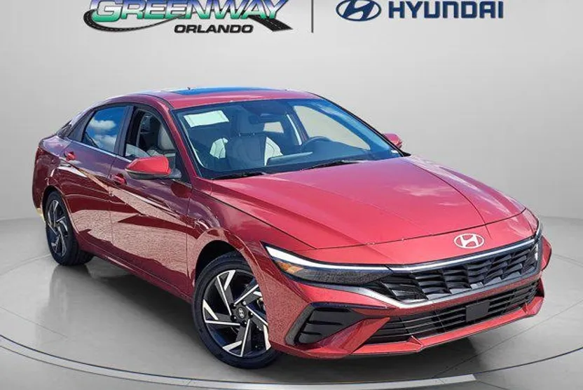 2025 Hyundai Elantra Limited photo 1
