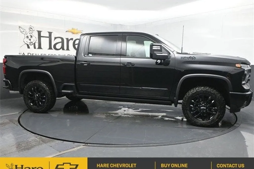 2025 Chevrolet Silverado 2500HD High Country photo 1