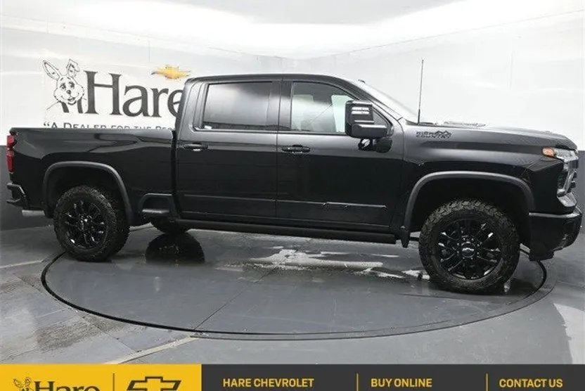 2025 Chevrolet Silverado 2500HD High Country photo 1