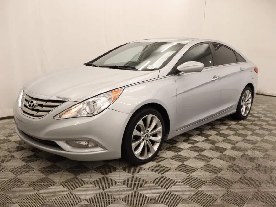 2011 Hyundai Sonata SE 2.0T photo 1