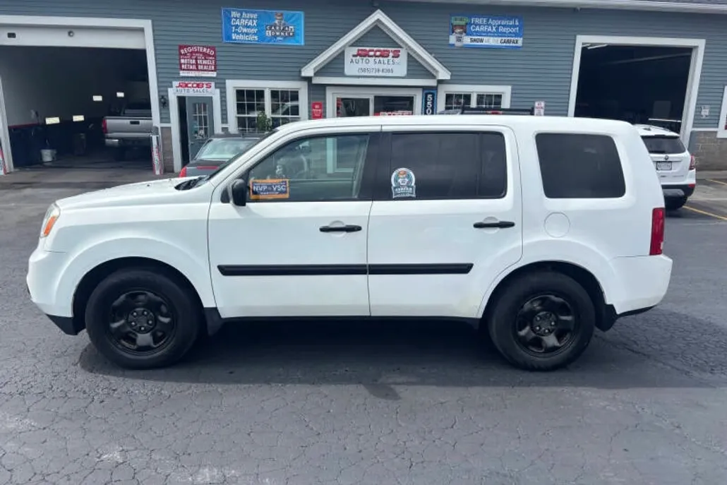 2015 Honda Pilot LX photo 1