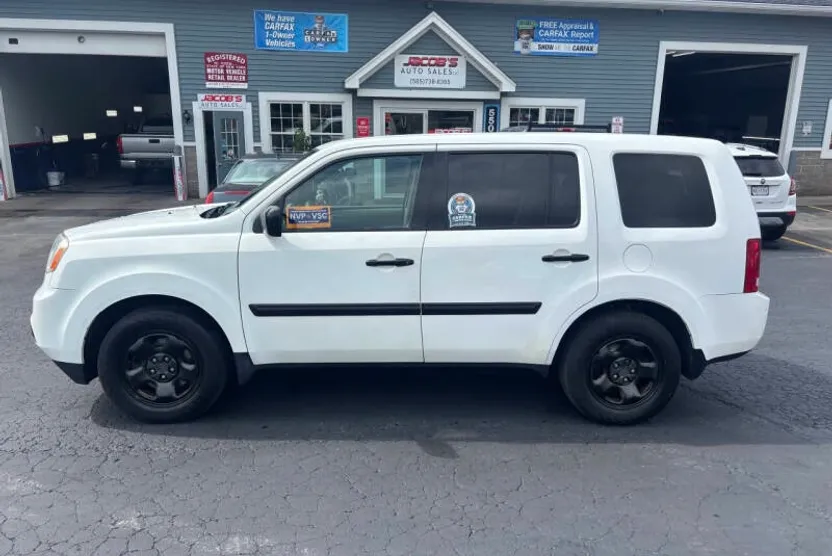 2015 Honda Pilot LX photo 1