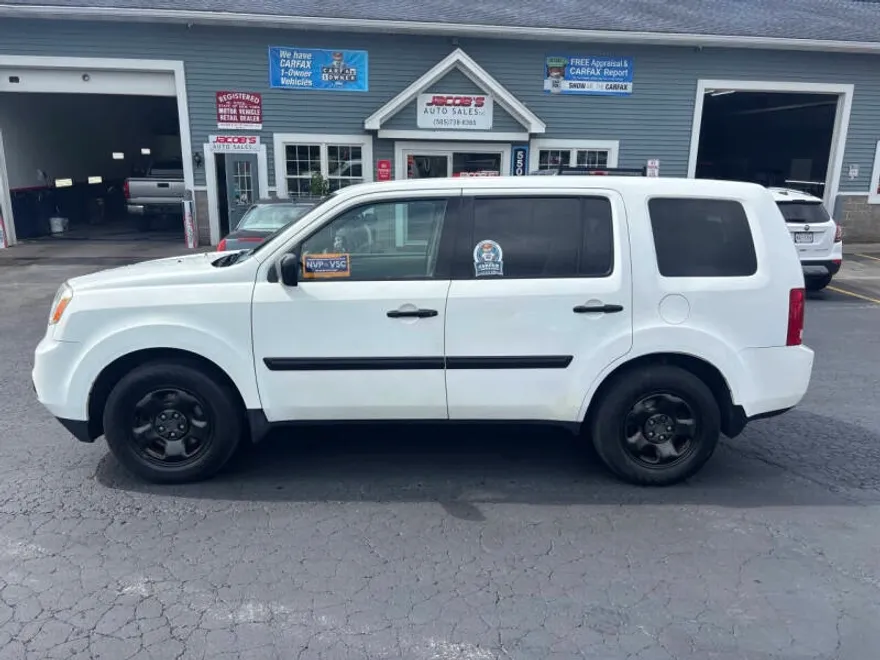 2015 Honda Pilot LX photo 1
