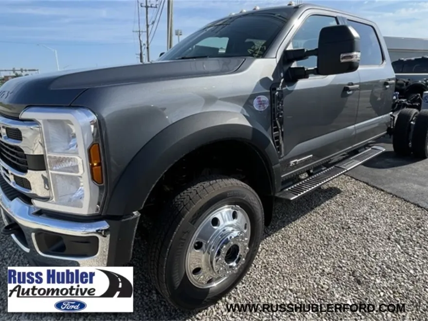 2025 Ford F-450 photo 1