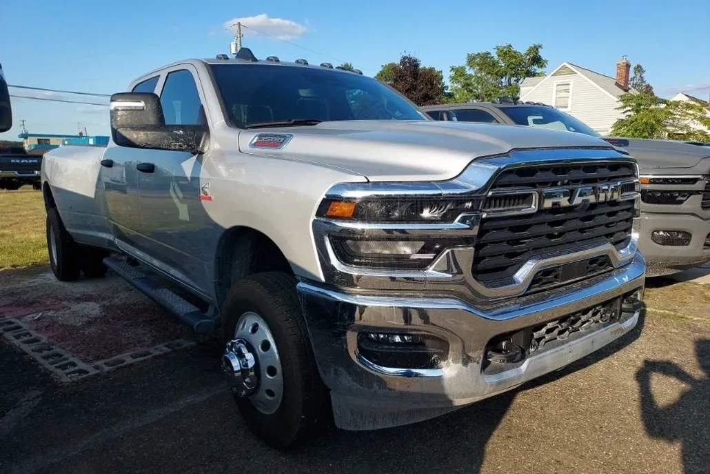 2026 Ram 3500 Tradesman photo 1