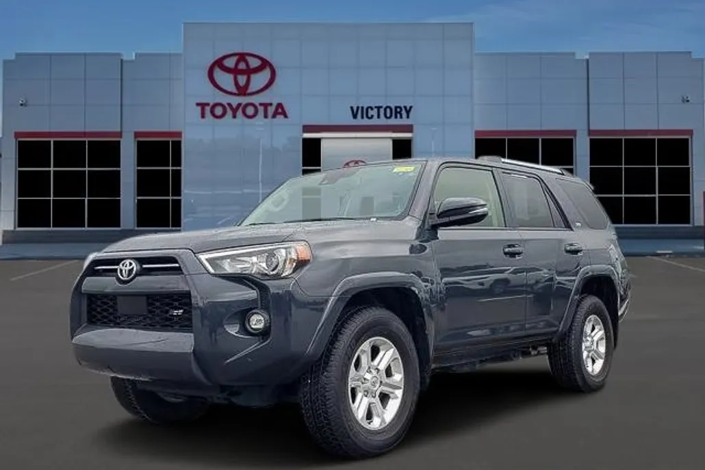 2024 Toyota 4Runner SR5 Premium photo 1