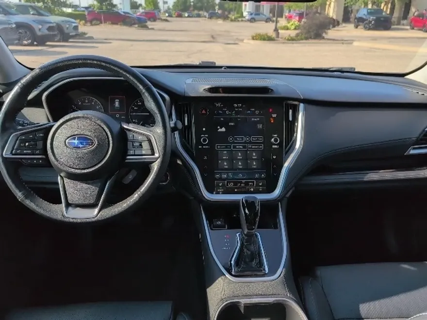 2023 Subaru Outback Limited photo 1