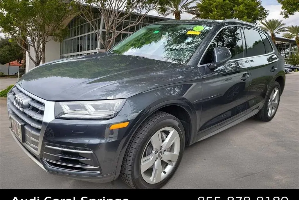 2019 Audi Q5 Premium Plus photo 1