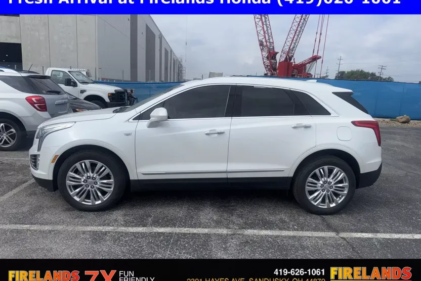 2017 Cadillac XT5 Premium Luxury photo 1