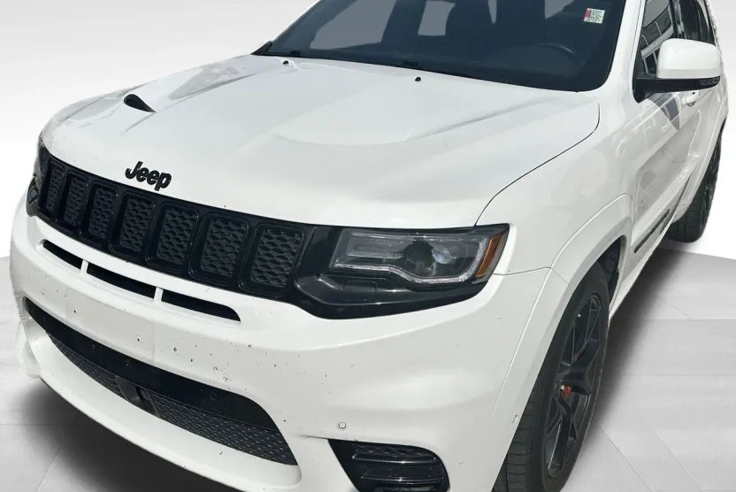 2021 Jeep Grand Cherokee SRT8 photo 1