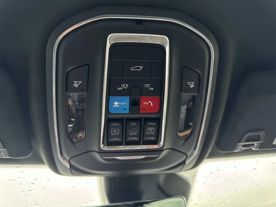 2025 Jeep Grand Cherokee L Summit photo 31