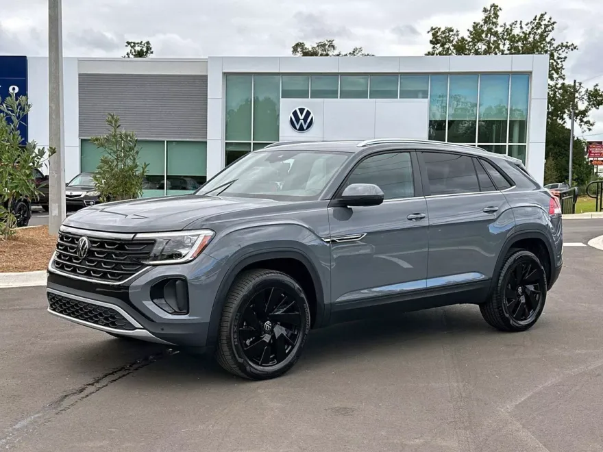 2026 Volkswagen Atlas Cross Sport SE Technology photo 1