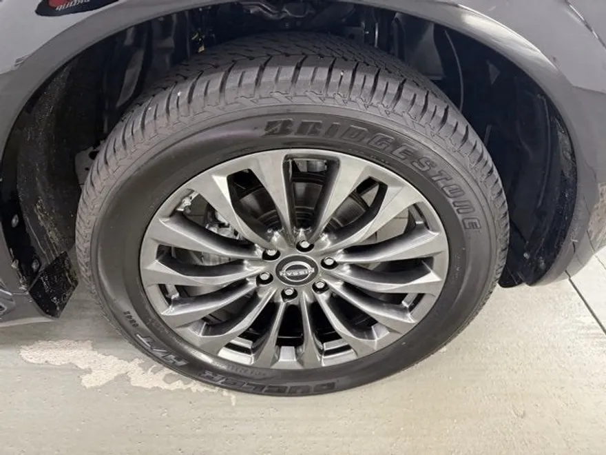 2024 Nissan Armada Platinum photo 1