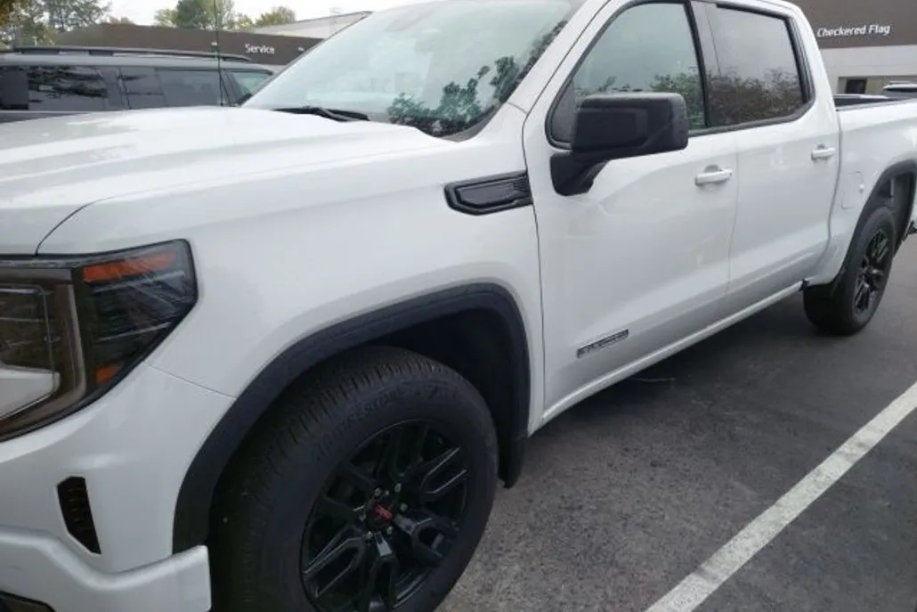 2024 Gmc Sierra 1500 Elevation photo 1