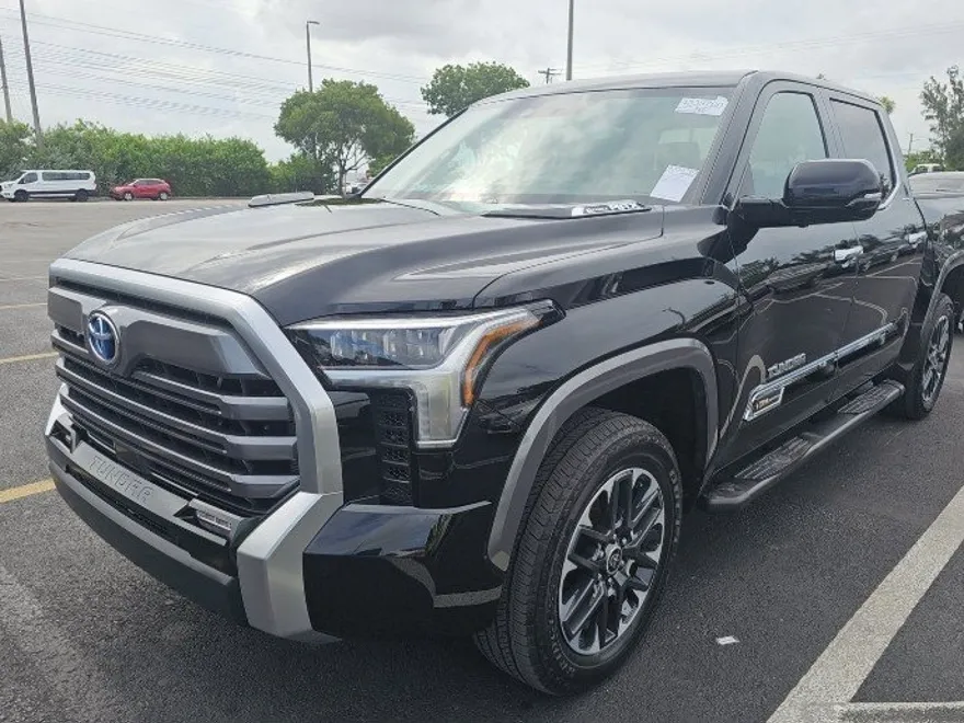 2024 Toyota Tundra Limited CrewMax photo 1