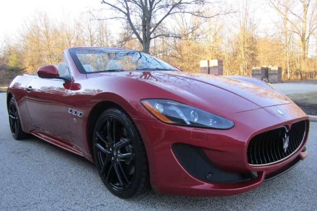 2016 Maserati Granturismo Sport photo 1