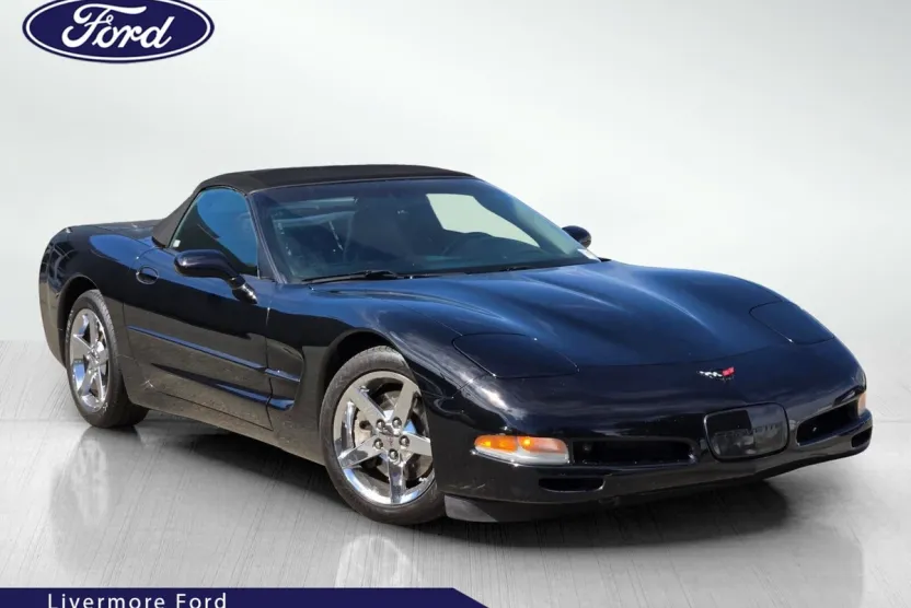 2004 Chevrolet Corvette Base Convertible photo 1