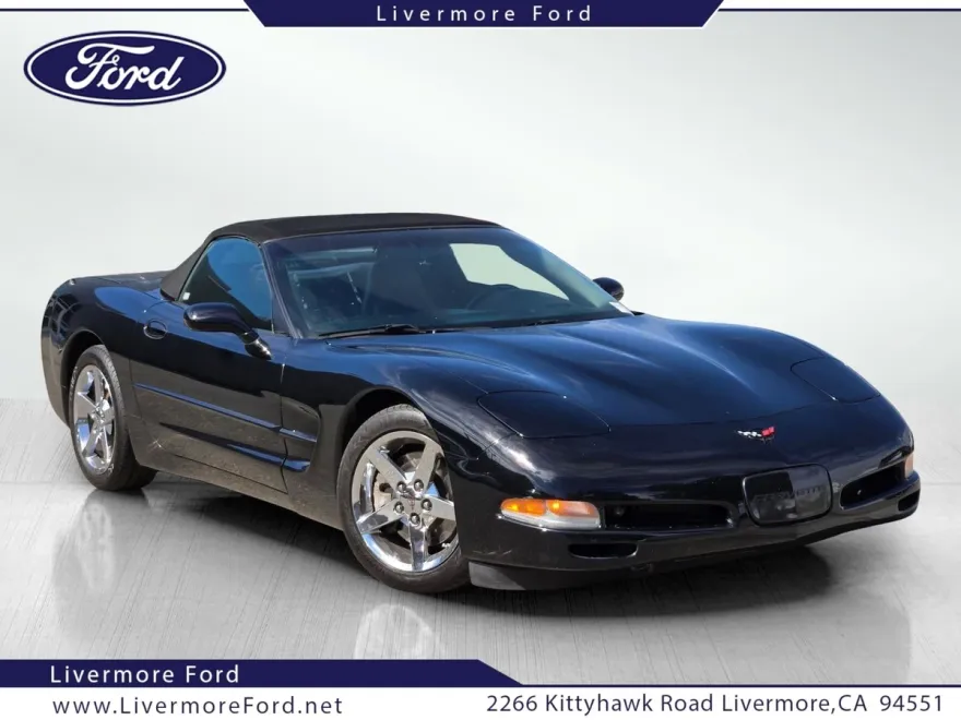 2004 Chevrolet Corvette Base Convertible photo 1