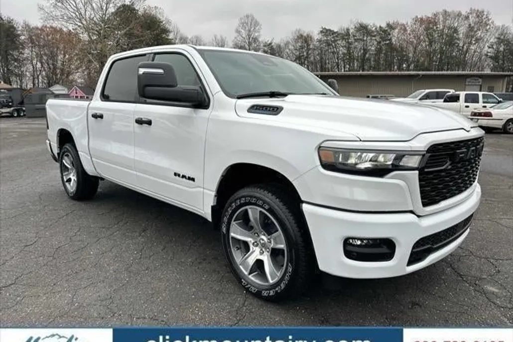 2025 Ram 1500 Tradesman photo 1