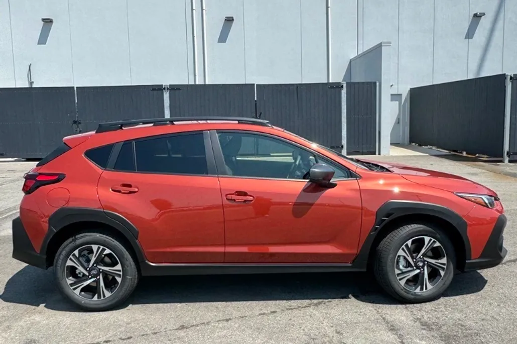 2025 Subaru Crosstrek Premium photo 1