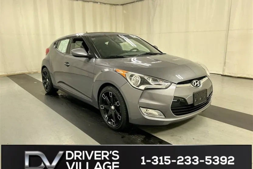 2017 Hyundai Veloster Value Edition photo 1