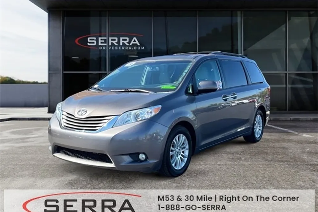 2015 Toyota Sienna XLE Premium photo 1
