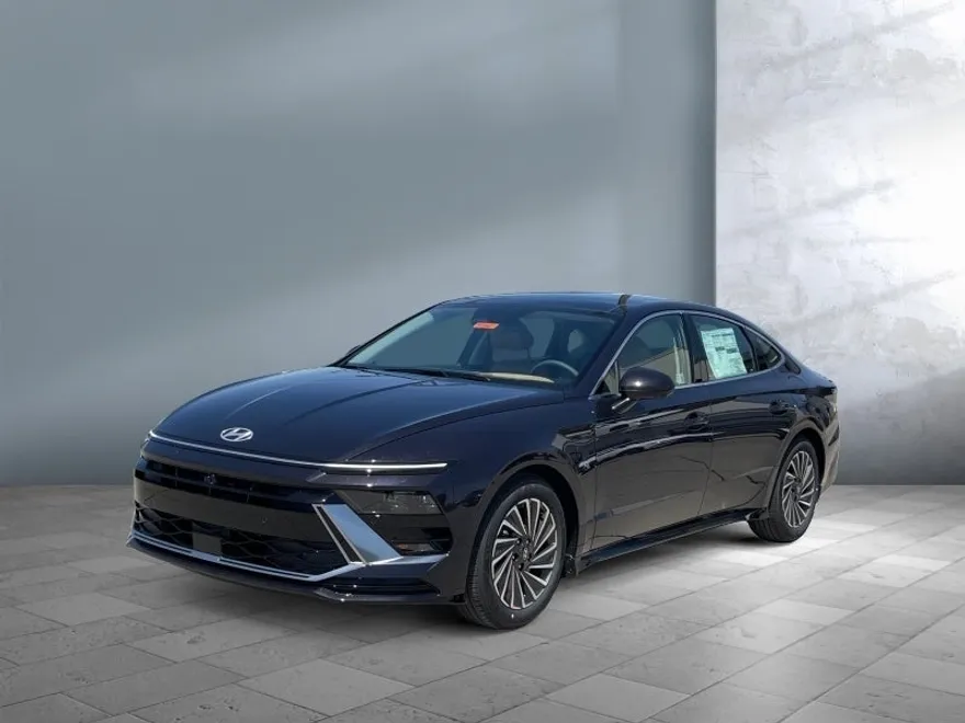 2025 Hyundai Sonata Hybrid Limited photo 1