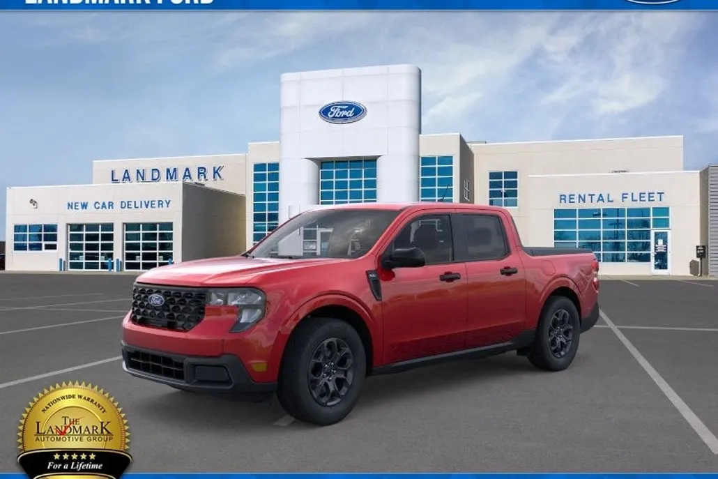 2025 Ford Maverick XLT photo 1