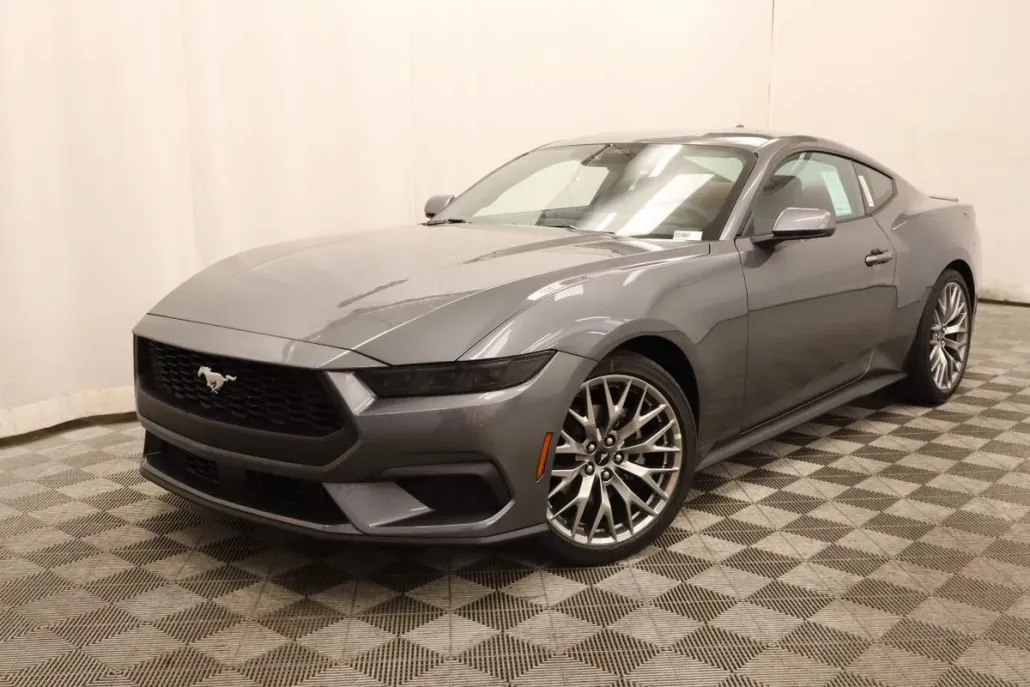 2025 Ford Mustang EcoBoost Premium photo 1