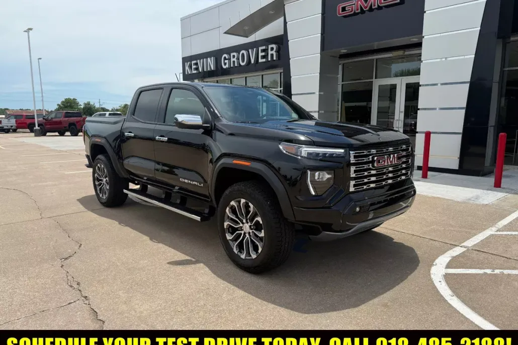 2024 Gmc Canyon Denali photo 1